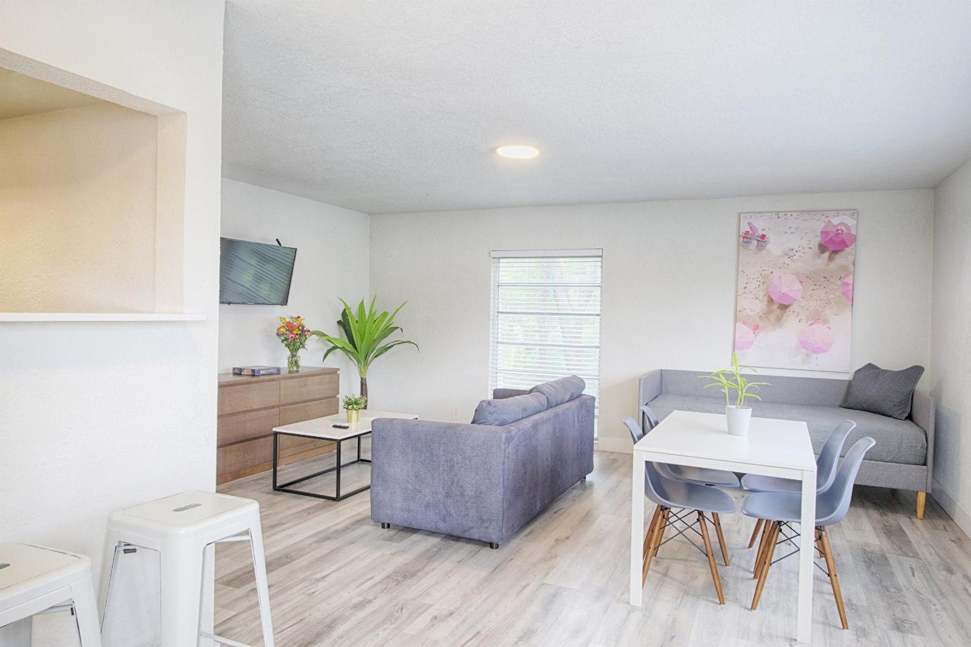 Pier Walk On Deerfield Beach Island Room photo